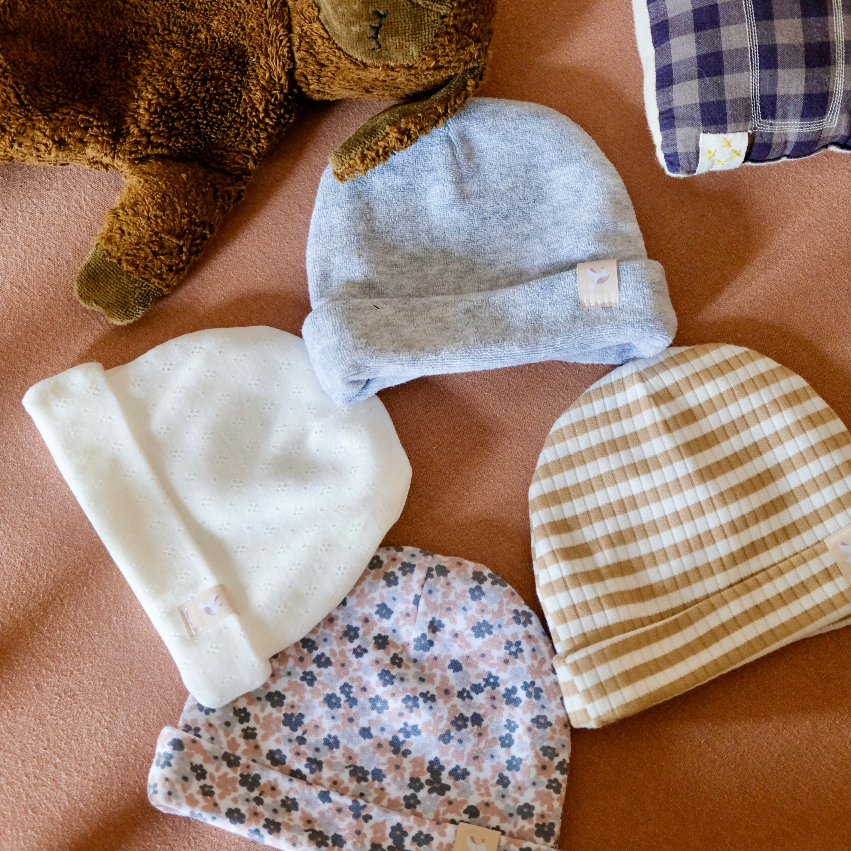 LES BONNETS DE NAISSANCE