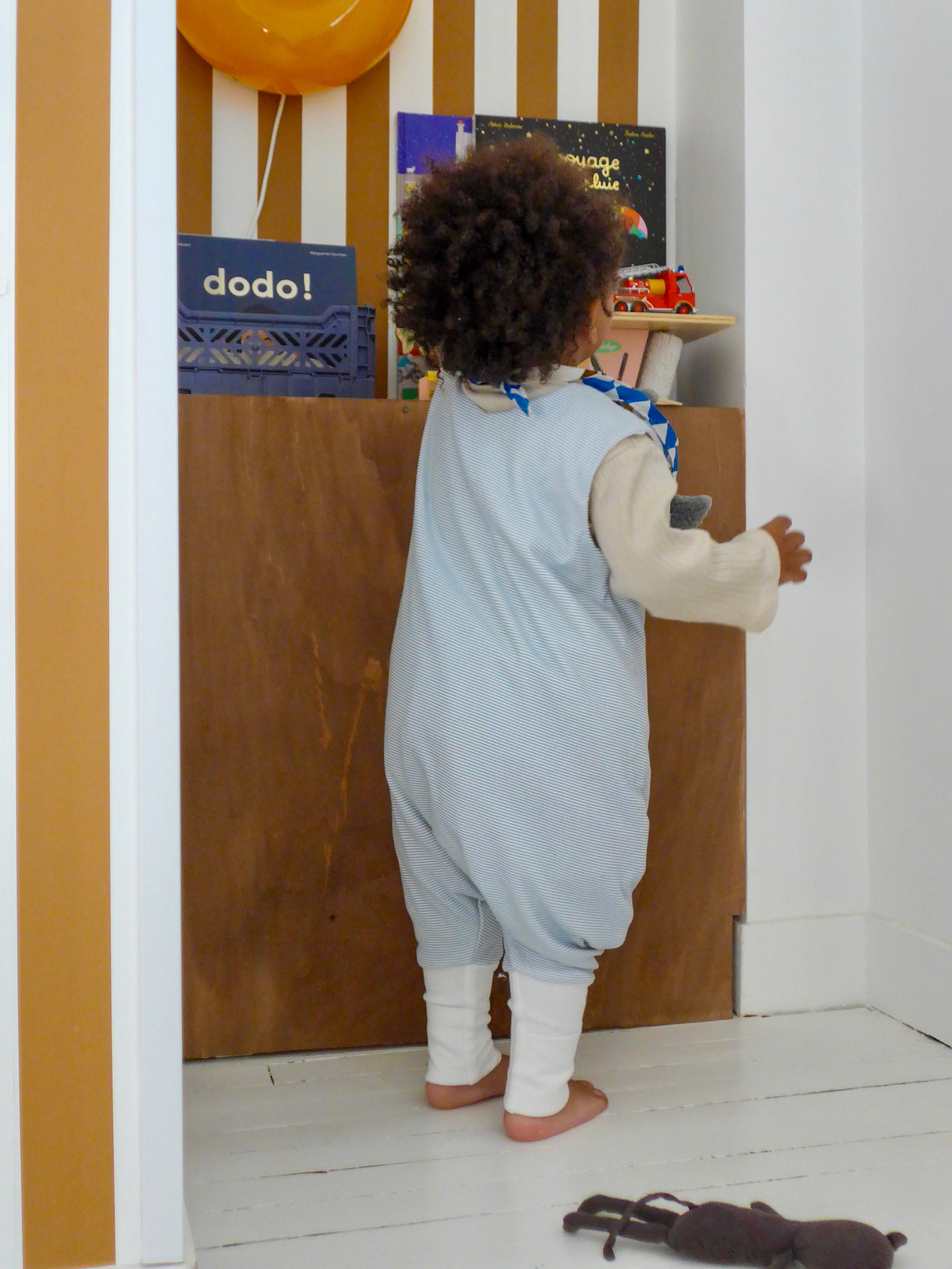 gigoteuse ete turbulette a pieds retroussables bebe liberte mouvement