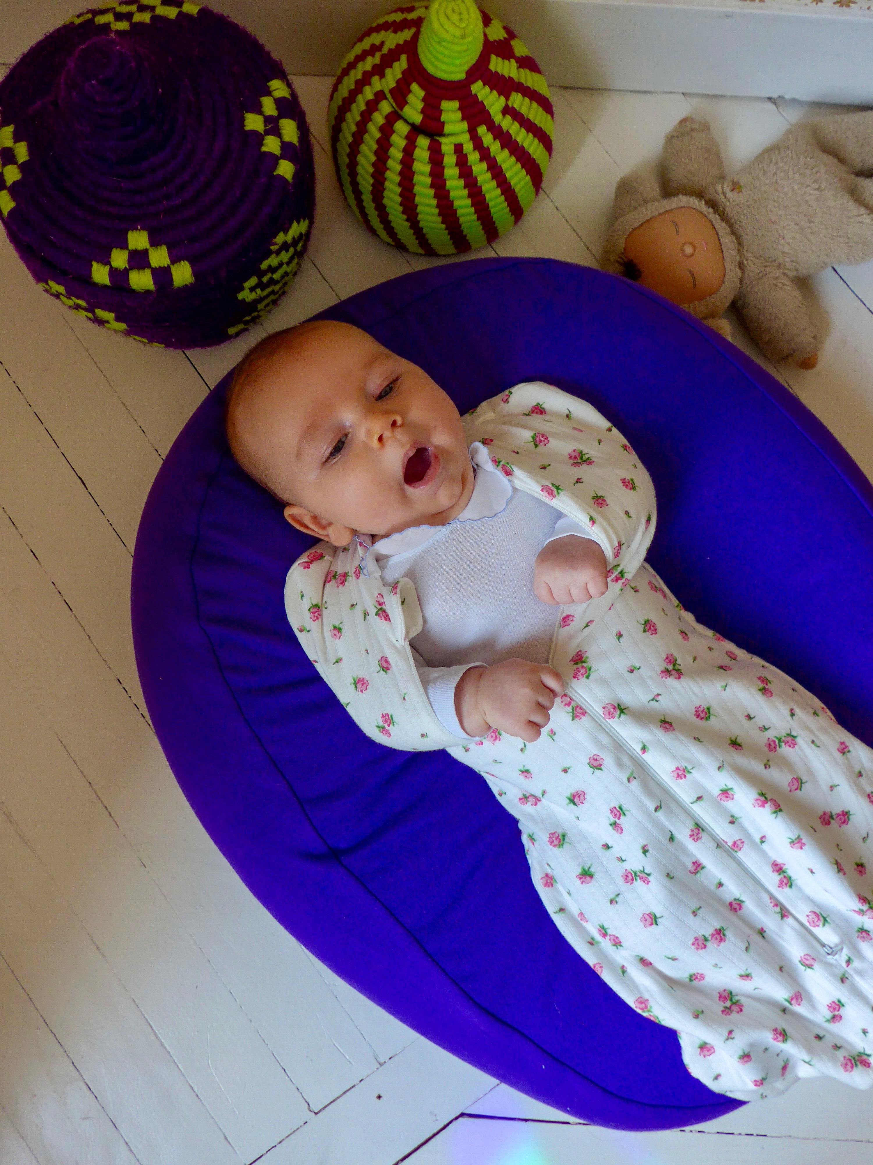 nid allaitement bag cocon coussin d'allaitement praticité innovation